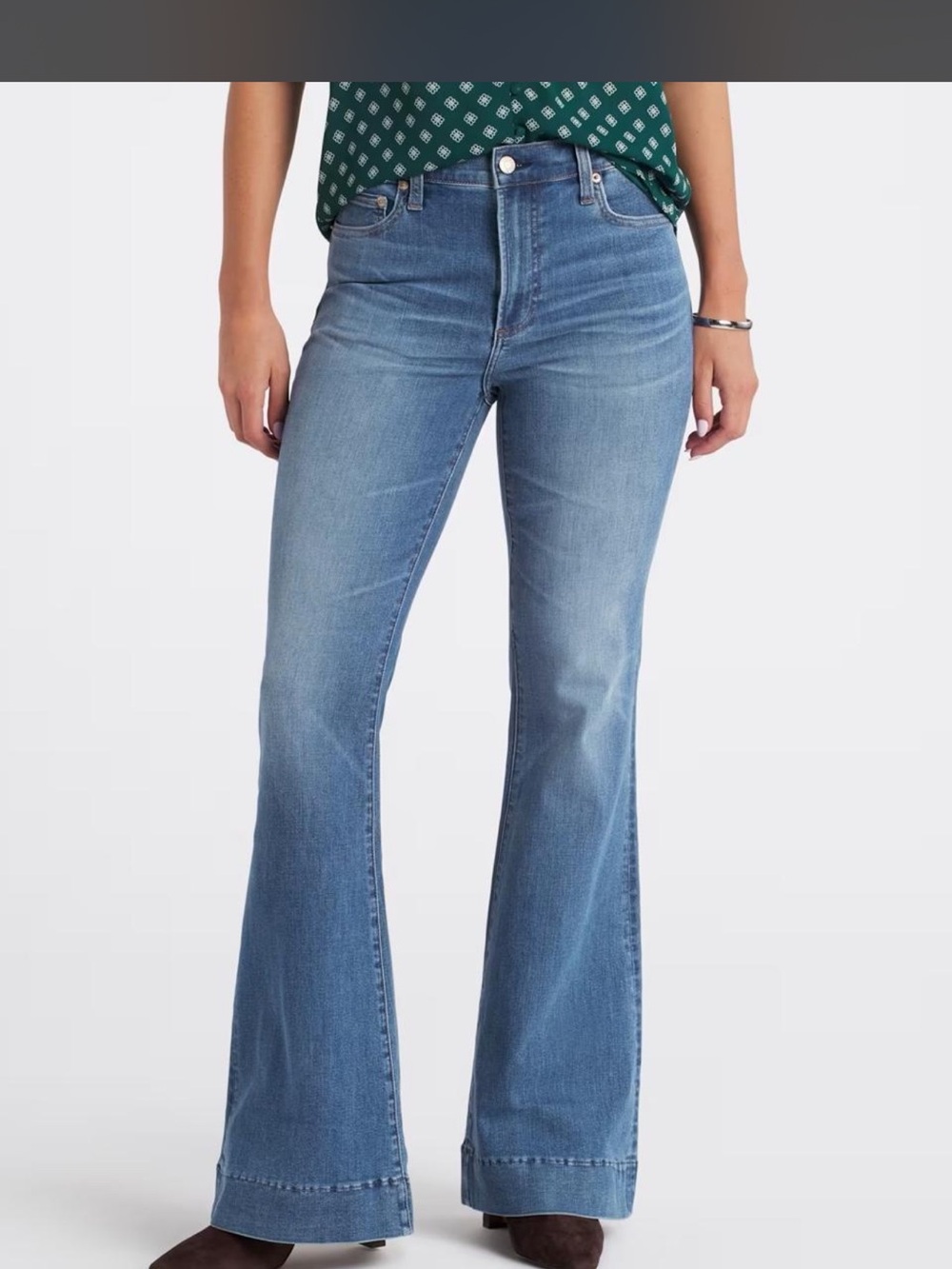 pistola Medium Blue High-Rise Flare Jeans